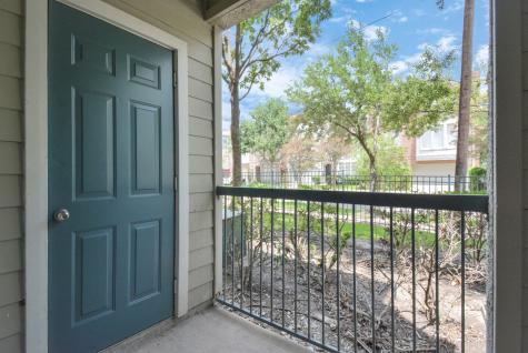2222 Maroneal Street 1345 Houston TX 77030