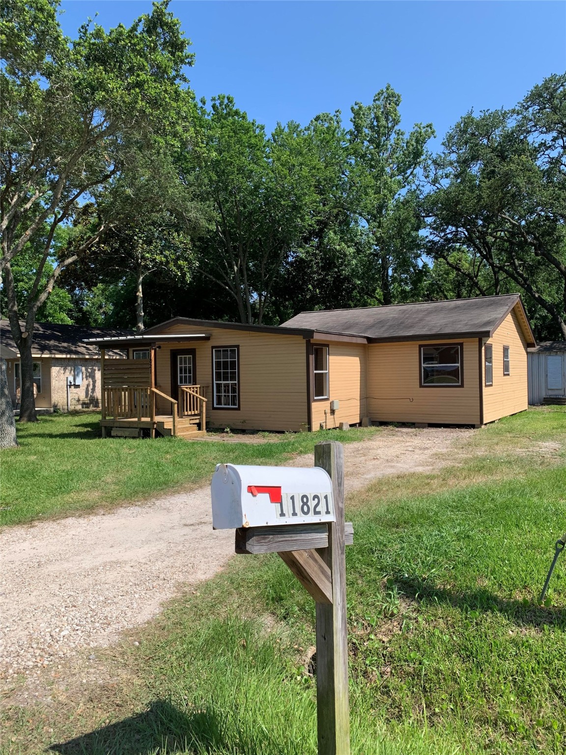 11821 13th Street Santa Fe TX 77510