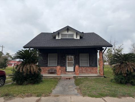 1821 6th Street Port Arthur TX 77640