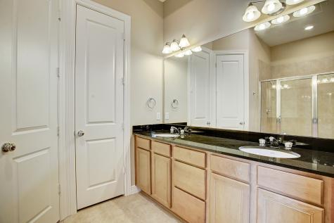 3824 Centerplaza Drive Houston TX 77007
