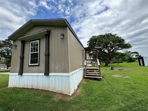 114 Country Oaks Street Brazoria TX 77422