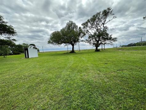 114 Country Oaks Street Brazoria TX 77422