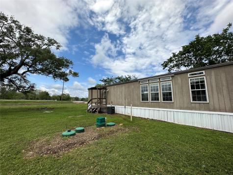 114 Country Oaks Street Brazoria TX 77422