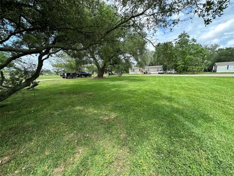 114 Country Oaks Street Brazoria TX 77422