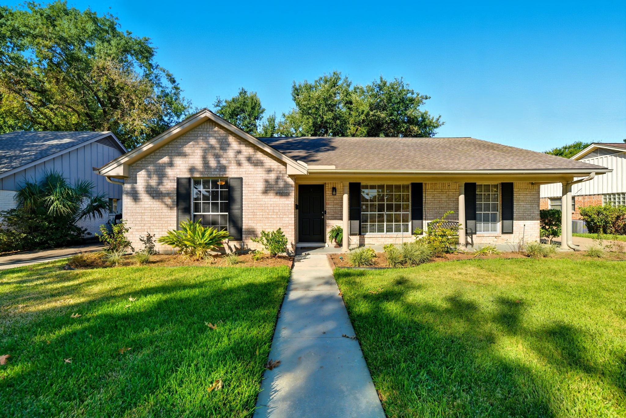 2015 Greengrass Court Houston TX 77008