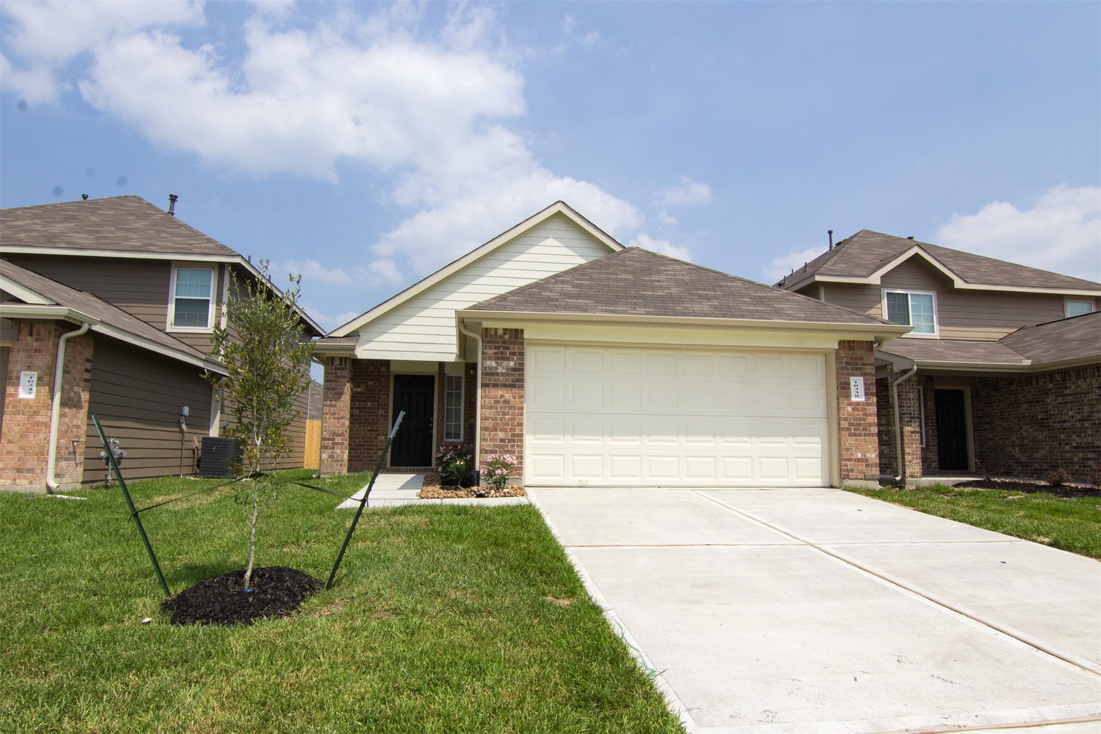 10338 Van Hut Lane Houston TX 77044