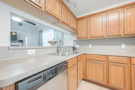 101 Spencer Landing W La Porte TX 77571