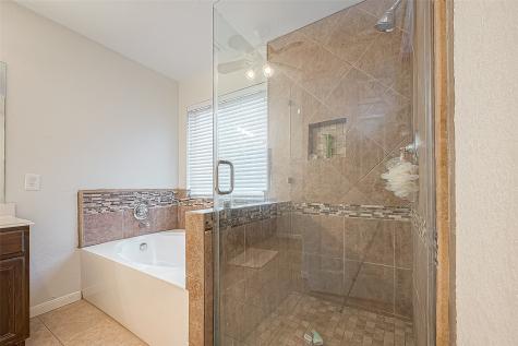 101 Spencer Landing W La Porte TX 77571