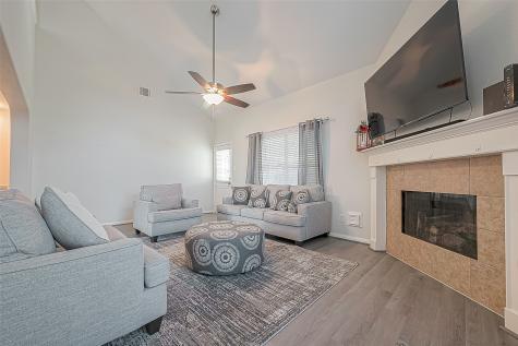 101 Spencer Landing W La Porte TX 77571