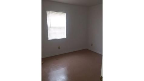 208 Wells Street Madisonville TX 77864