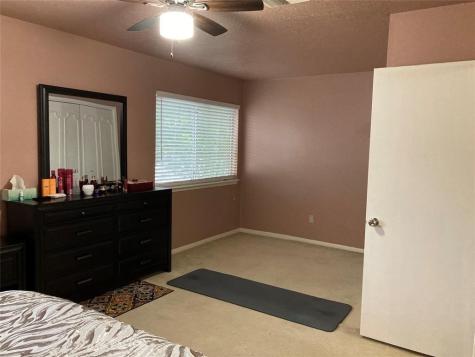 1839 Sherwood Forest Street Houston TX 77043
