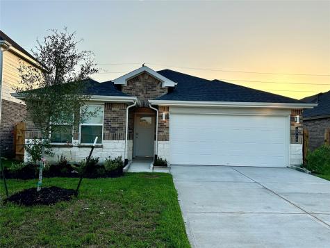 4974 Edgewood Drive Fresno TX 77545