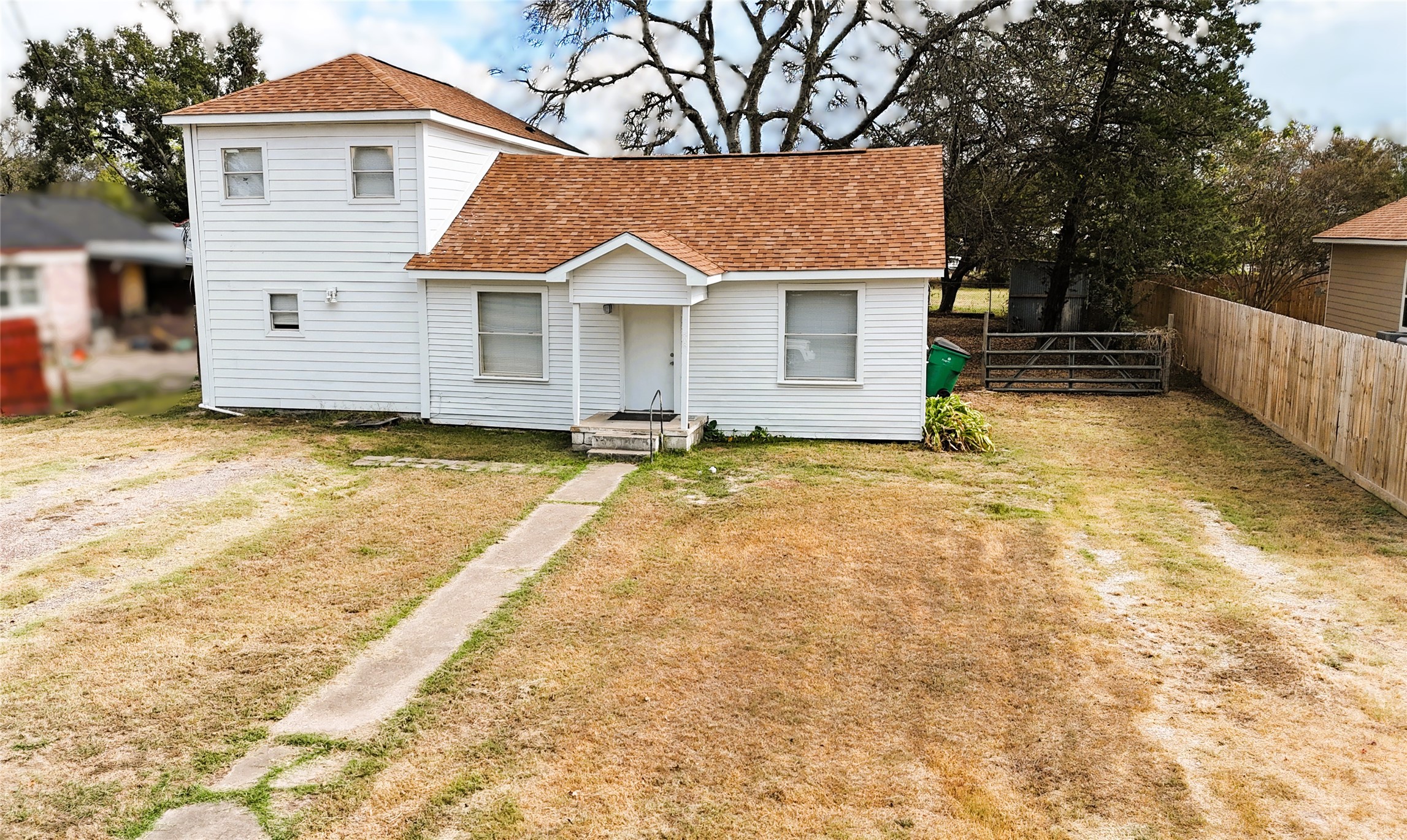 508 N Madison Street Madisonville TX 77864