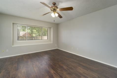 2902 Laurelridge Drive League City TX 77573