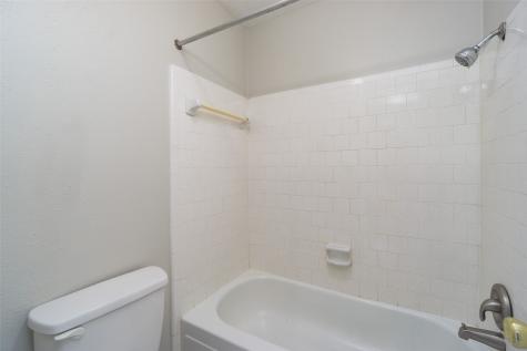 2902 Laurelridge Drive League City TX 77573