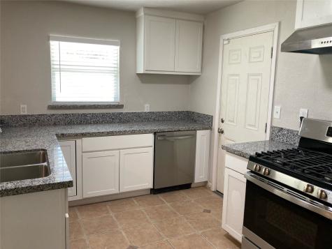 910 Peggy Street Deer Park TX 77536