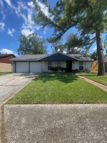 11727 Oceanview Street Houston TX 77071