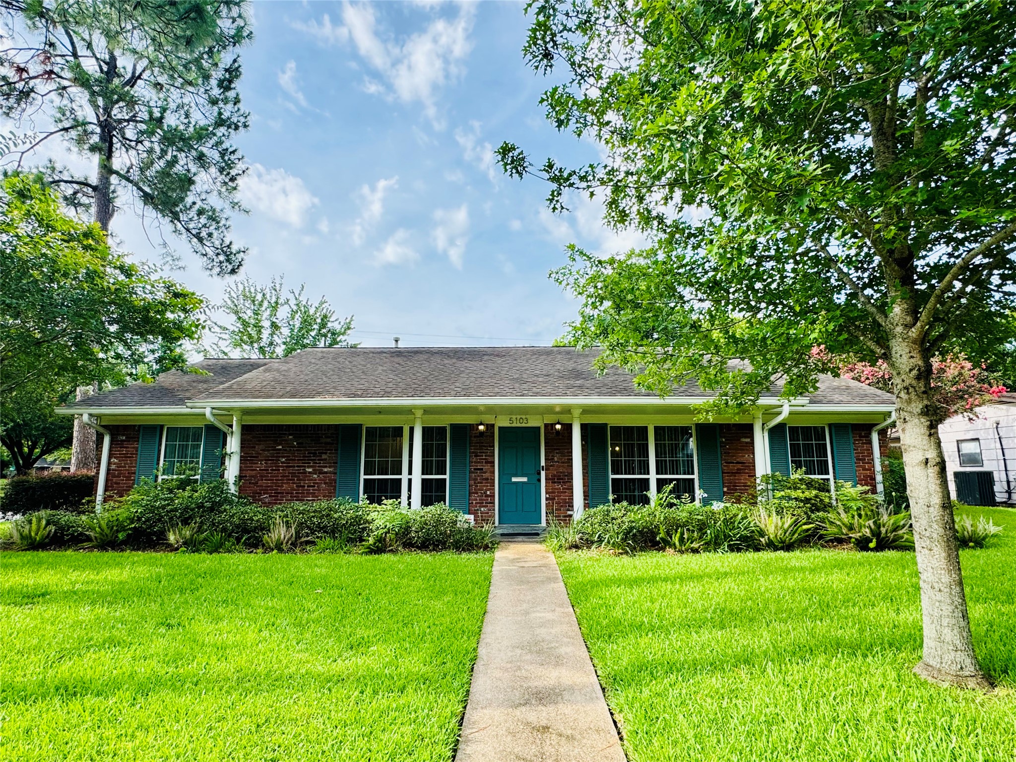 5103 Darnell Street Houston TX 77096