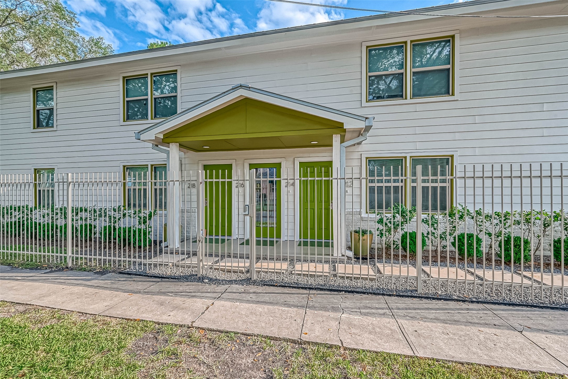 214 E 14th Street Houston TX 77008