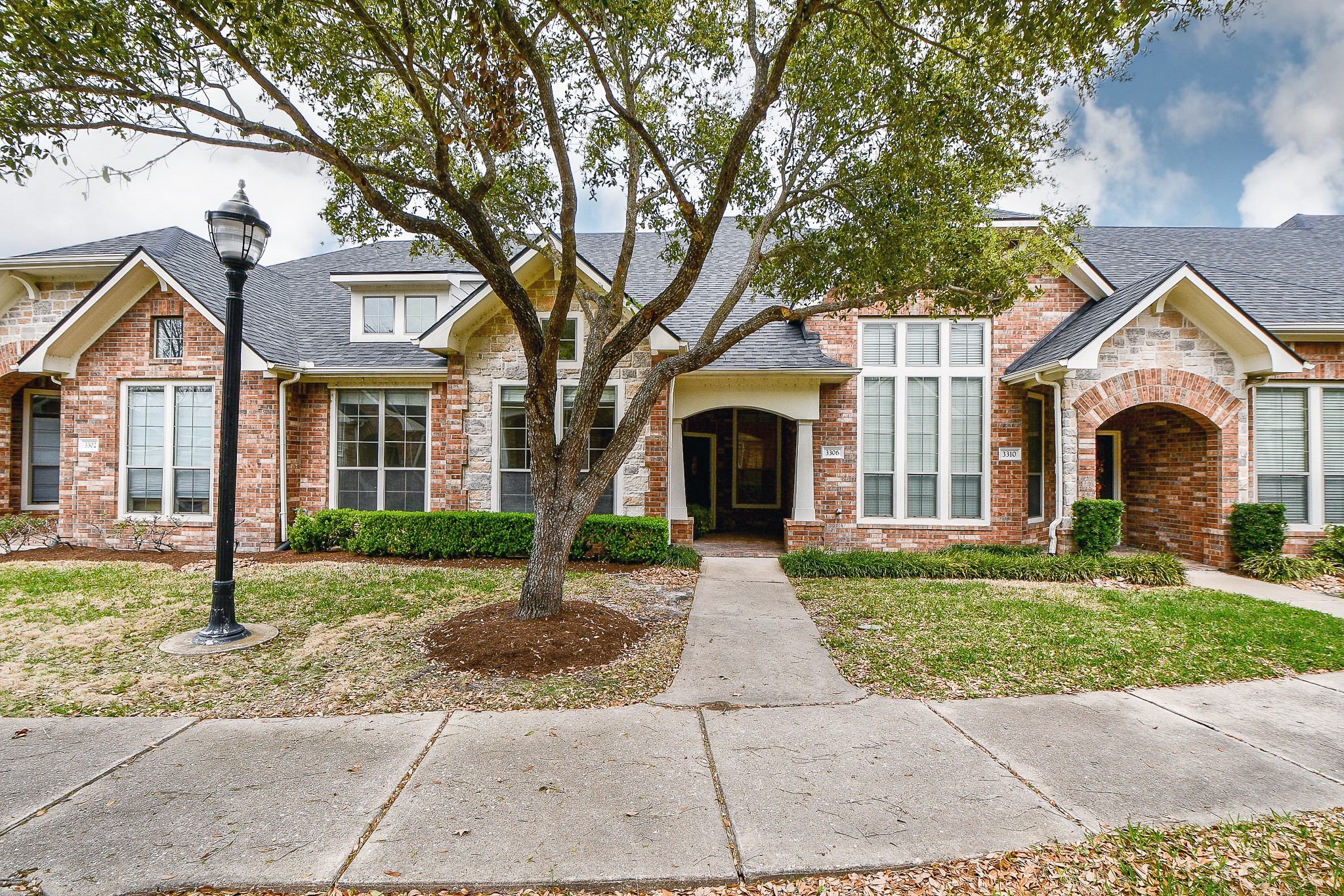 3306 Silverbrook Lane Pearland TX 77584