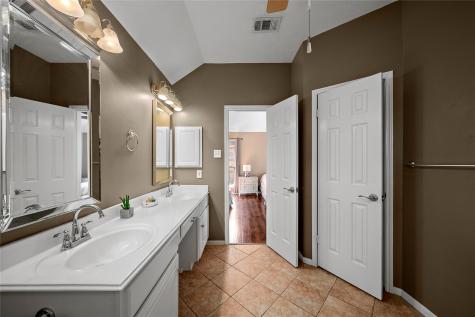 2127 Autumn Fern Drive Katy TX 77450