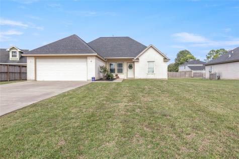 426 Burning Tree Lane West Columbia TX 77486
