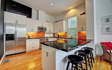 1333 Bomar Street Houston TX 77006