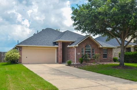 7611 Lakeside Manor Lane Pearland TX 77581