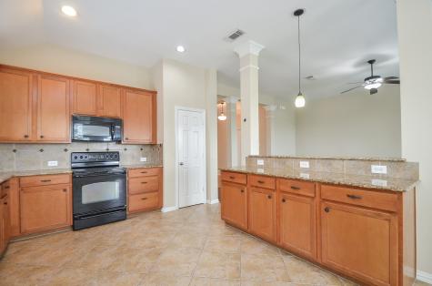 7611 Lakeside Manor Lane Pearland TX 77581