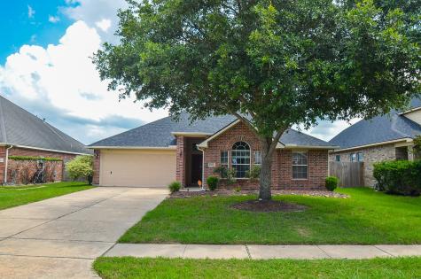 7611 Lakeside Manor Lane Pearland TX 77581