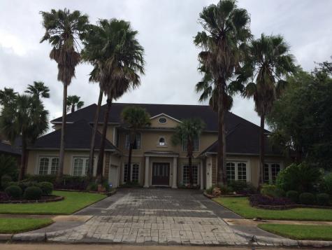 27 Swan Isle Boulevard Missouri City TX 77459
