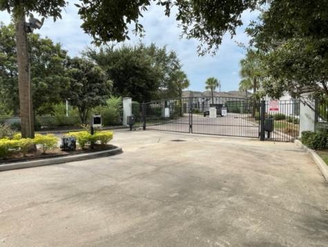 6061 Yale Street Houston TX 77076