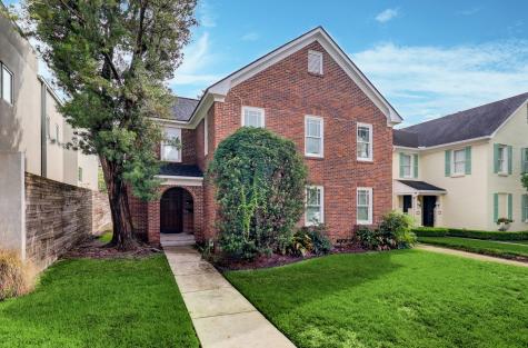 2311 Wroxton Road Houston TX 77005