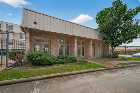 2211 S Braeswood Boulevard 23c Houston TX 77030
