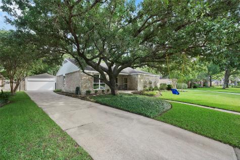 12103 Nova Drive Houston TX 77077