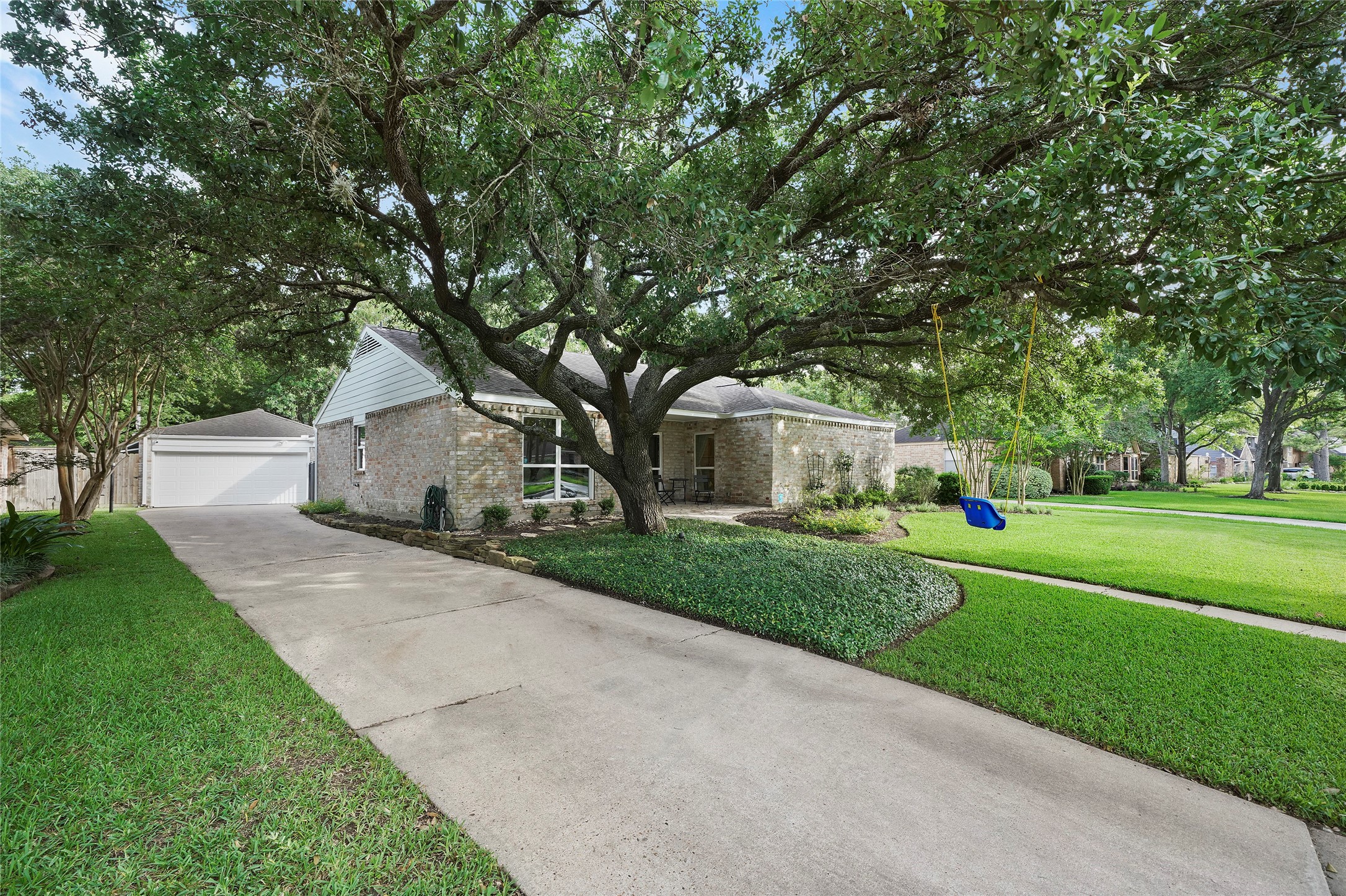 12103 Nova Drive Houston TX 77077