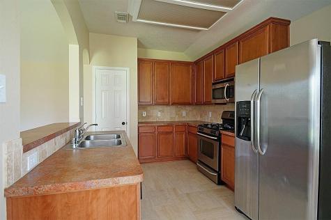 12002 Green Falls Drive Pearland TX 77584