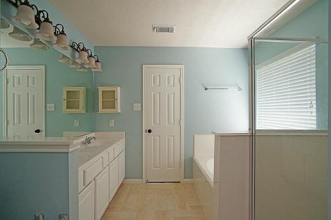 12002 Green Falls Drive Pearland TX 77584