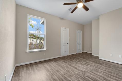 21 Latham Street D Houston TX 77011
