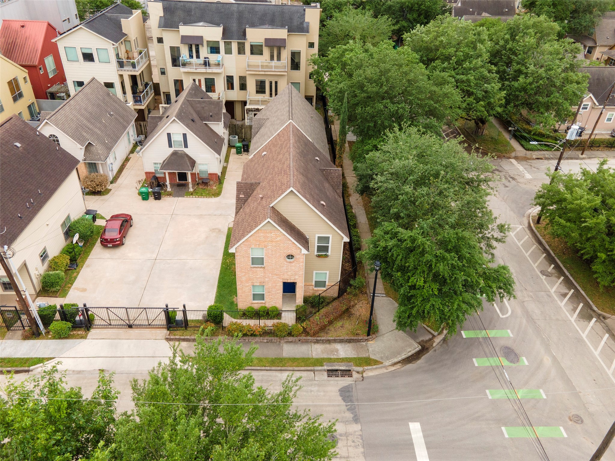 1400 Dennis Street Houston TX 77004
