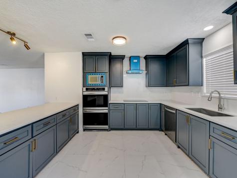 15531 Pleasant Valley Road Houston TX 77062