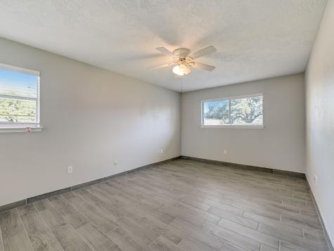 15531 Pleasant Valley Road Houston TX 77062