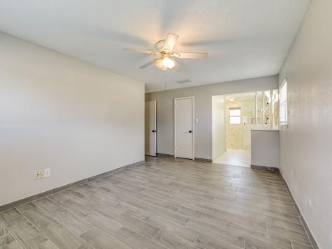 15531 Pleasant Valley Road Houston TX 77062