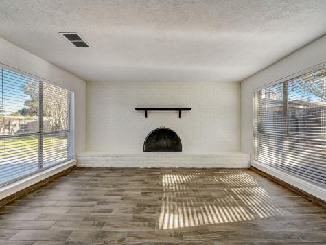 15531 Pleasant Valley Road Houston TX 77062