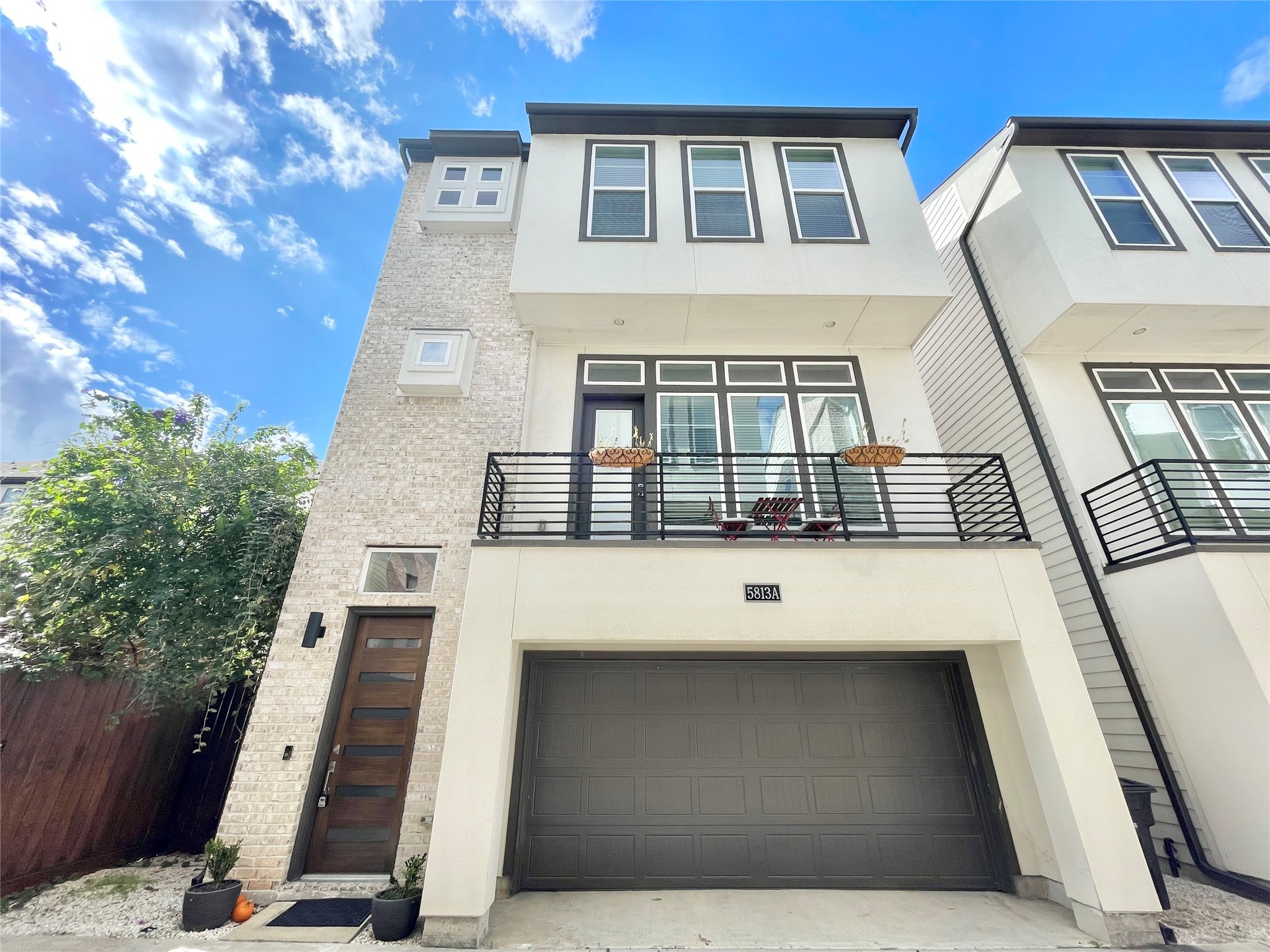 5813 Petty Street A Houston TX 77007