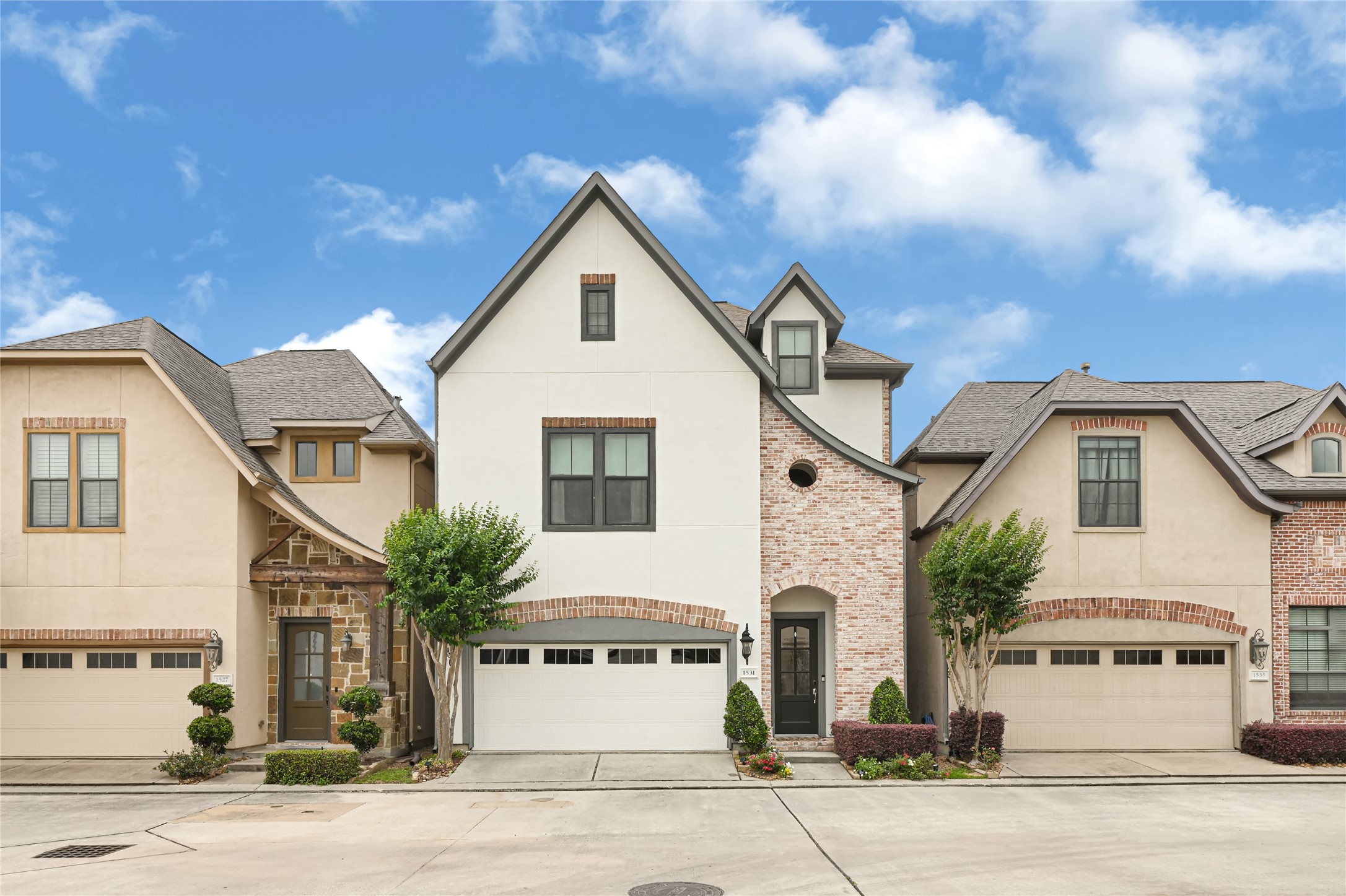 1531 Woodbend Park W Houston TX 77055