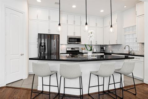 1531 Woodbend Park W Houston TX 77055