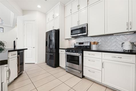 1531 Woodbend Park W Houston TX 77055