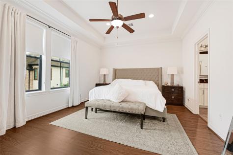 1531 Woodbend Park W Houston TX 77055