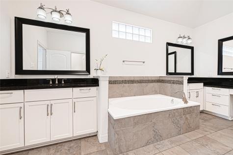 1531 Woodbend Park W Houston TX 77055